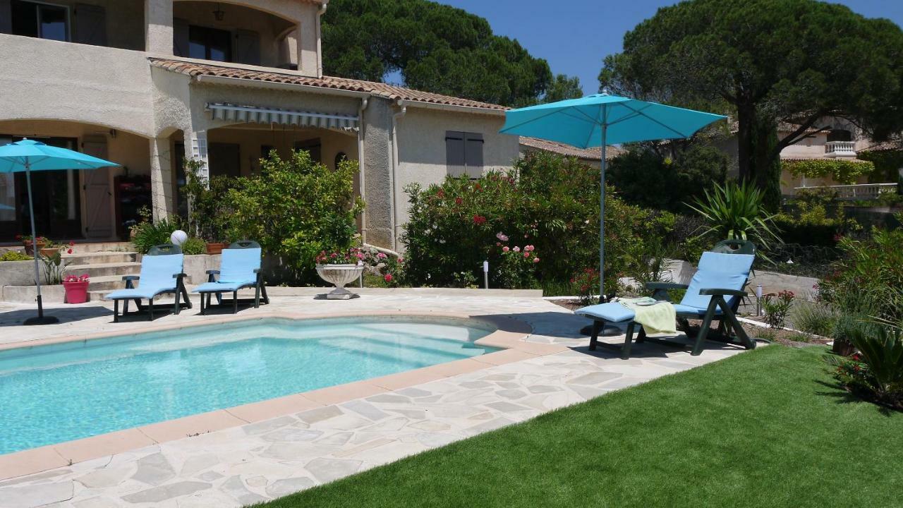 Grand Appartement Dans Maison Avec Piscine Privee Frejus Bagian luar foto